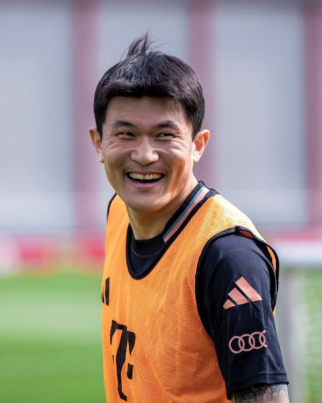 바이에른 뮌헨과 김민재의 결별설이 다시 한 번 등장했다. 스카이스포츠 독일판은 최근 바이에른 뮌헨이 김민재의 이적 가능성을 열어뒀고, 새 행선지로 첼시와 뉴캐슬 등을 거론했다. 사진출처｜바이에른 뮌헨 SNS