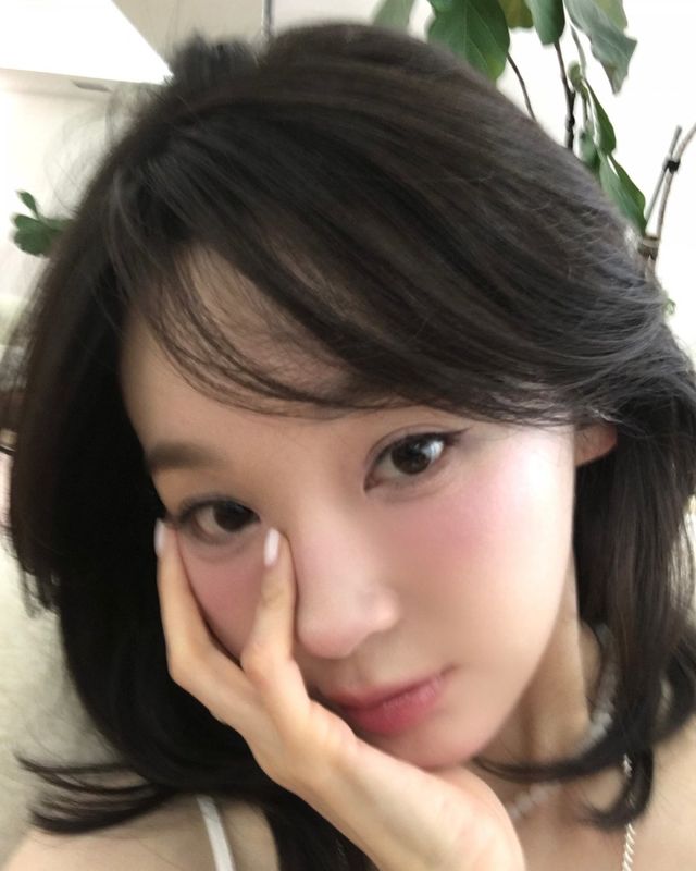 강민경 SNS 캡처