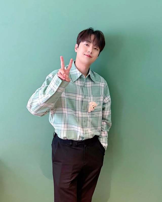 티엔엔터테인먼트&nbsp;이찬원&nbsp;SNS 캡처