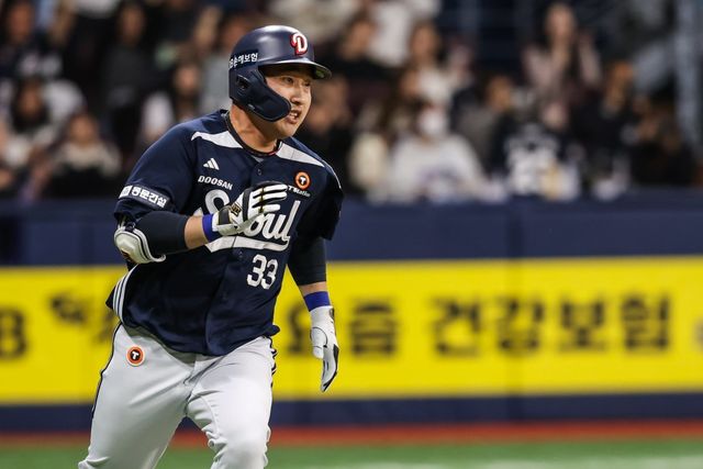 두산 김인태는 지난해 야구계를 충격에 빠트린 ‘오재원 사태’에 연루돼 10경기 출전에 그쳤다. 그러나 절치부심하며 올 시즌을 준비했고, 최고의 조커로 가치를 드높이고 있다. 궁극적인 목표는 주전 한자리를 차지하는 것이다. 사진제공｜두산 베어스