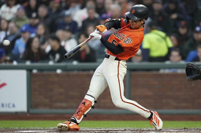 샌프란시스코 이정후가 27일(한국시간) 텍사스와 홈경기에서 이날 전까지 MLB 평균자책점 1위를 질주하던 타일러 말리를 상대로 안타를 터트리며 4연속경기 안타 행진을 이어갔다. 샌프란시스코(미 캘리포니아주)｜AP뉴시스