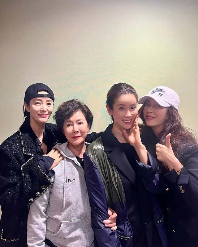 김혜수 SNS 캡처