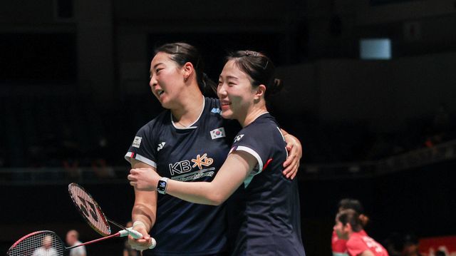 한국배드민턴대표팀이 28일 중국 샤먼 펑항체육관에서 벌어진 캐나다와 대회 2일째 조별리그 B조 2차전에서 매치스코어 4-1로 이겼다. 여자단식 안세영과 여자복식 김혜정(오른쪽)-공희용(왼쪽) 등의 활약이 빛났다. 사진출처｜세계배드민턴연맹 홈페이지