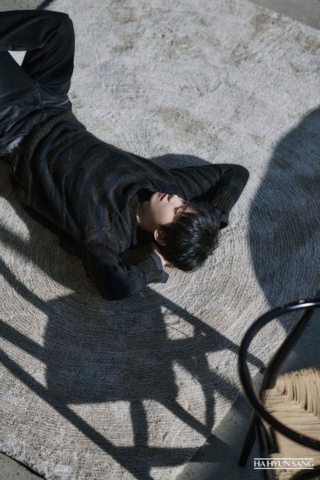 [사진 = 웨이크원 제공]