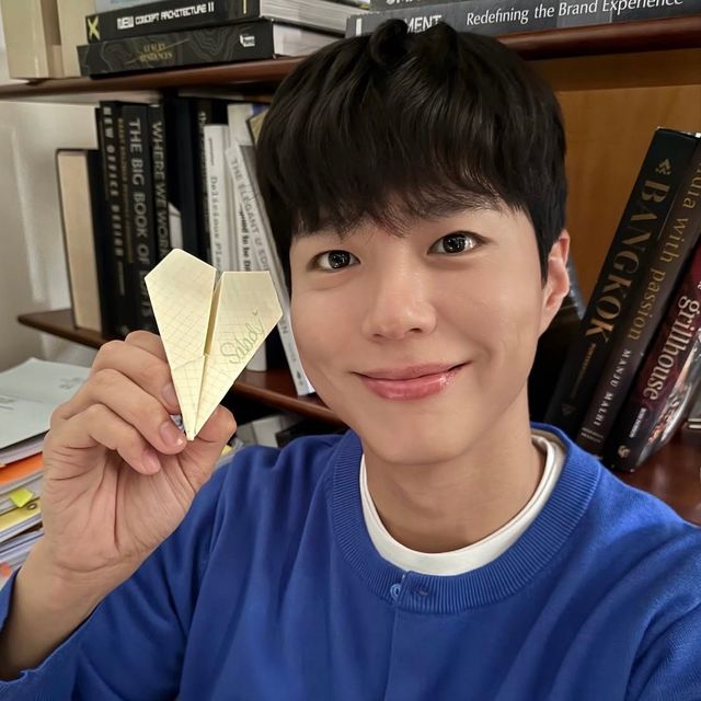 박보검 소셜 캡처