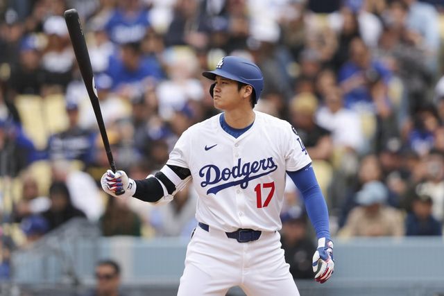 LA 다저스 오타니 쇼헤이가 28일(한국시간) 다저스타디움에서 열린 피츠버그 파이어리츠와 홈경기에서 4타수 2안타 1득점의 활약으로 팀의 9-2 승리를 이끌었다. LA｜AP뉴시스