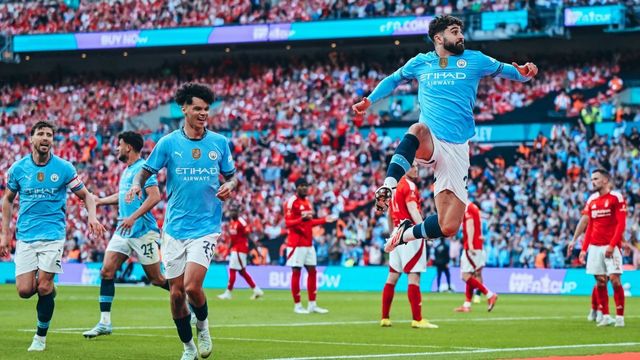 맨체스터 시티 수비수 요슈코 그바르디올(오른쪽)이 28일(한국시간) 노팅엄과 FA컵 준결승 후반 6분 팀의 2번째 골을 넣고 기뻐하고 있다. 사진출처｜맨체스터 시티 홈페이지