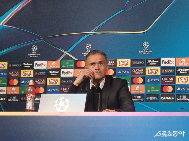 루이스 엔리케 PSG 감독은 이강인을 크게 중용하지 않고 있다. 스포츠동아DB