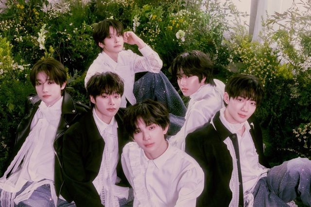 [사진 = 소속사 제공]