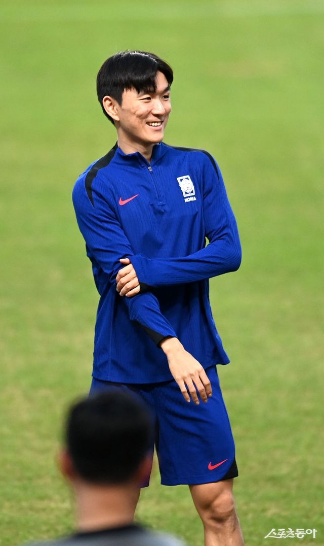 황인범이 6일(한국시간) AZ알크마르와 원정경기 명단에서 제외됐다. 3월 A매치 2연전에도 요르단전밖에 소화하지 못한 그의 몸 상태는 아직 100%가 아니다. 스포츠동아DB