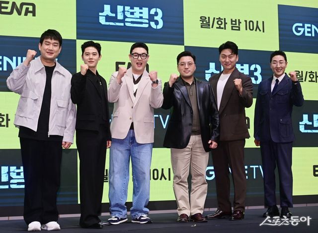 배우 남태우, 김동준, 김민호, 민진기 감독, 오대환, 김현규가 7일 서울 구로구 신도림디큐브시티 더세인트에서 열린 지니TV 오리지널 드라마 ‘신병3’ 제작발표회에서 포즈를 취하고 있다. 주현희 기자 teth1147@donga.com