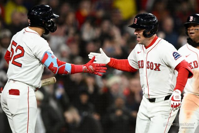 윌리어 아브레유-알렉스 브레그먼. 사진=게티이미지코리아