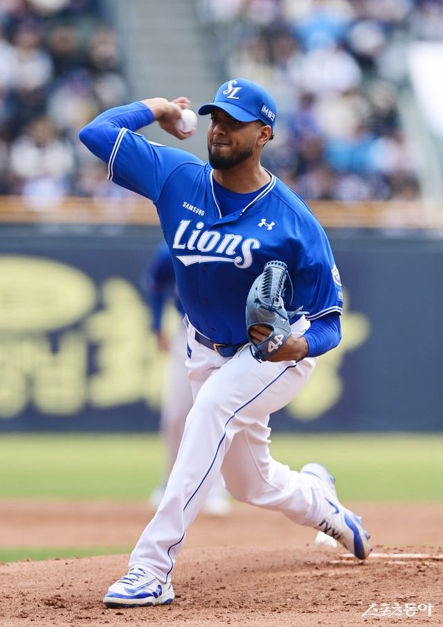 삼성 레예스는 올 시즌 2경기에서 2승, ERA 1.50을 기록 중이다. 발등 부상을 털어내고 돌아온 뒤 완벽에 가까운 투구를 이어가고 있다. 스포츠동아 DB