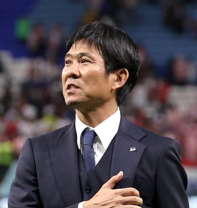 일본은 2026북중미월드컵 본선행을 조기에 확정한 뒤, 곧장 세대교체 계획을 수립했다. 모리야스 하지메 일본축구대표팀 감독(사진)은 6월 북중미월드컵 아시아 최종예선 잔여 2연전은 물론, 7월 동아시안컵에서 유망주의 적극적인 발탁을 시사했다. 사진출처｜모리야스 하지메 공식 SNS