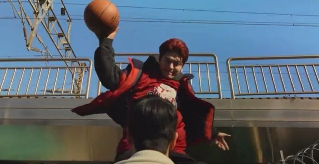 ‘약한영웅2’ 속 ‘슬램덩크 오마주 신’은 글로벌 SNS에서 103만회 이상 폭발적 조회수를 기록하는 등 ‘화제의 신’으로 등극했다. 사진제공|넷플릭스