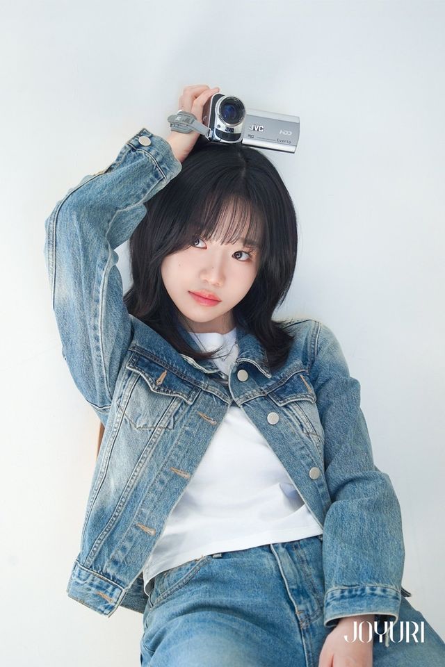 [사진 = 웨이크원 제공]