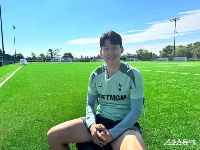 축구국가대표팀 주장 손흥민 측이 14일 한 여성이 임신을 주장하며 협박해왔다며 경찰에 고소장을 제출했다. 서울 강남경찰서 관계자는 “손흥민 측의 사건을 수사하고 있는 것은 맞다. 그러나 구체적인 사실관계를 확인해줄 수 없다”고 밝혔다. 스포츠동아DB