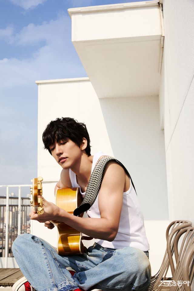 이승윤이 홍익대학교를 시작으로 대학 축제에 연이어 오를 예정이다. 그는 국내를 넘어 해외 페스티벌에도 참석하며 활동 범위를 확장하고 있다. 사진제공|마름모