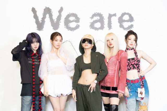 아이들은 미니 8집 ‘We are’을 통해 7년간 유지해 오던 ‘나(I)’의 서사가 아닌 ‘우리(We)’로 의미를 확장해 새로운 시작을 알렸다. 사진제공 | 큐브 엔터테인먼트