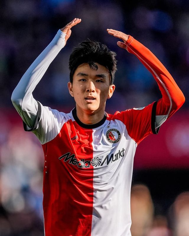 황인범이 18일(한국시간) 헤이렌베인과 원정경기에서 68분을 소화했지만, 팀은 0-2로 패했다. 사진출처｜페예노르트 페이스북