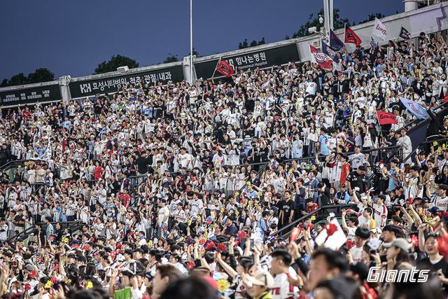롯데가 20일 사직구장에서 열린 LG와 홈경기에서 매진을 기록했다. 사진제공｜롯데 자이언츠