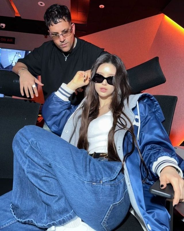 뉴진스 다니엘과 이모셔널 오렌지스 멤버 아자드. (이모셔널 오렌지스 공식 계정)