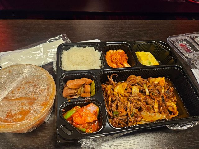 카타르 주재 삼성물산이 탁구국가대표팀에 전달한 한식 도시락. 카타르 현지에서 한식은 고사하고, 점심식사도 제대로 챙기기 힘들었던 대표팀에 주카타르 한국대사관과 삼성물산의 지원은 큰 힘이 됐다. 사진제공│대한탁구협회