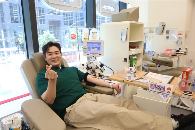 조충현 아나운서. 사진제공ㅣ혈액관리본부