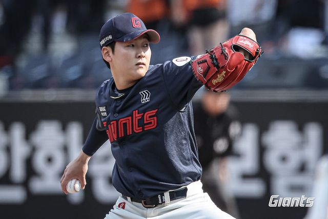 롯데 최준용이 25일 대전 한화전에 구원등판해 역투하고 있다. 사진제공｜롯데 자이언츠