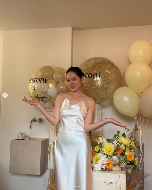 사진｜손예진 인스타그램