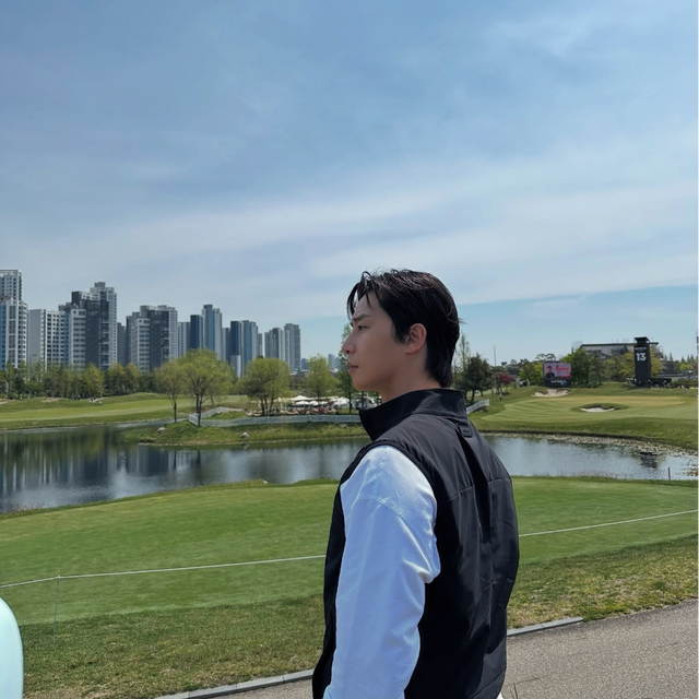 박서준 소셜 캡처