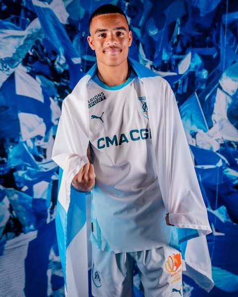 올랭피크 마르세유의 메이슨 그린우드가 EPL에 복귀할 수 있을 것이라는 보도가 전해졌다. 과거 맨체스터 유나이티드 시절 사생활 문제가 발목을 잡고 있지만, 그린우드의 측근들은 그가 EPL 복귀를 열명하고 있다고 거듭 강조했다. 사진출처｜올랭피크 마르세유 공식 SNS