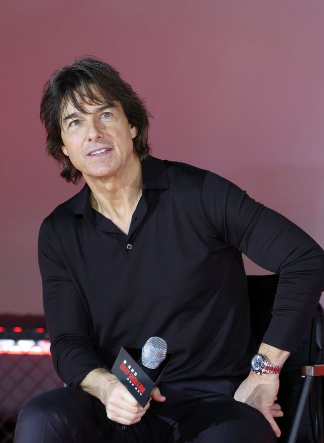 (서울=뉴스1) 권현진 기자 = 배우 톰 크루즈가 8일 오후 서울 송파구 올림픽로 롯데시네마 월드타워점에서 열린 영화 ‘미션 임파서블: 파이널 레코닝’ 기자간담회에 참석해 객석을 바라보고 있다. ‘미션 임파서블: 파이널 레코닝’은 인류를 위협하는 절체절명의 위기에 내몰린 에단 헌트(톰 크루즈)와 IMF 팀원들이 목숨을 걸고 미션에 뛰어드는 이야기를 담은 액션 블록버스터이다. 2025.5.8/뉴스1