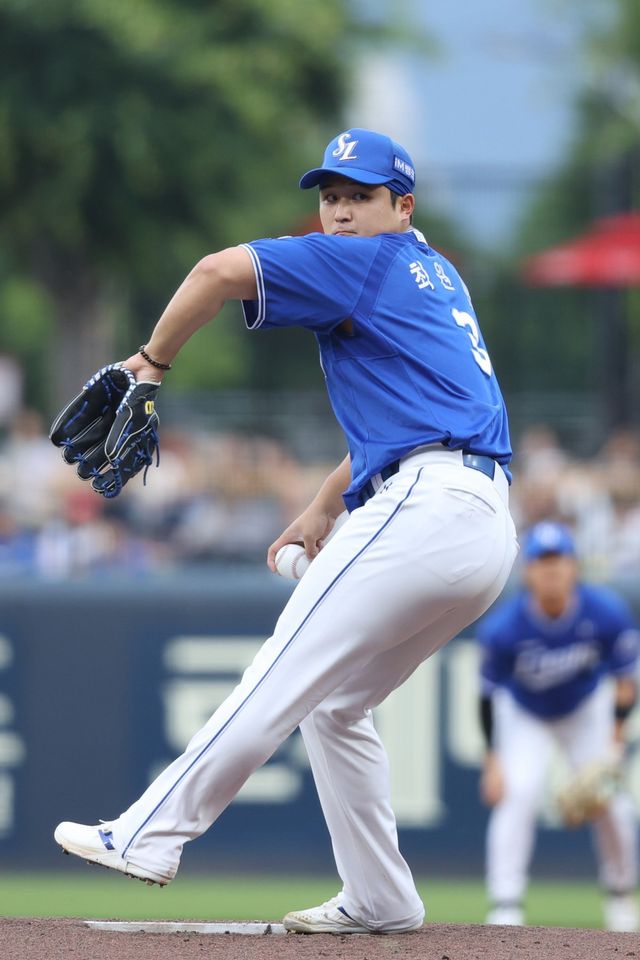 삼성 최원태는 10일 광주 KIA전에서 선발등판해 6이닝 2안타 7탈삼진 3볼넷 무실점으로 시즌 5승(3패)을 손에 넣었다. 삼성 입단 후 가장 안정적인 투구였다. 사진제공｜삼성 라이온즈