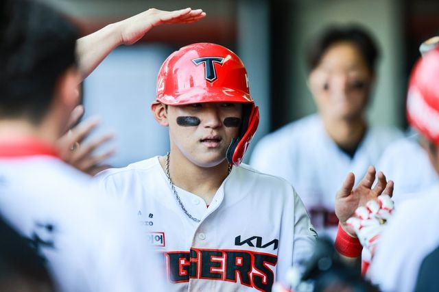 KIA 김도영은 전반기 아웃이 확정됐다. 팀은 전반기를 버틴 뒤 후반기 반격하는 그림을 그려본다. 사진제공｜KIA 타이거즈