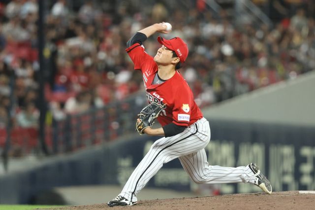 KIA 전상현은 11일 광주 삼성전에서 시즌 10번째 홀드를 챙겼다. 구단 최초로 4년 연속 두 자릿수 홀드를 기록했다. 사진제공｜KIA 타이거즈