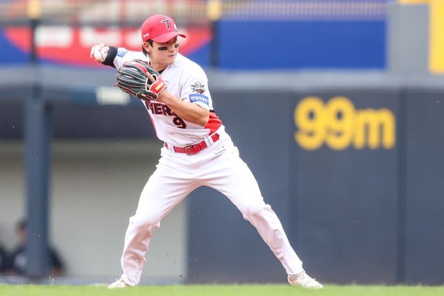 KIA 윤도현은 11일 광주 삼성전에서 오른손 검지를 다쳐 이탈했다. 병원 검진 결과 골절 소견을 들으며 4주간 이탈하게 됐다. 사진제공｜KIA 타이거즈