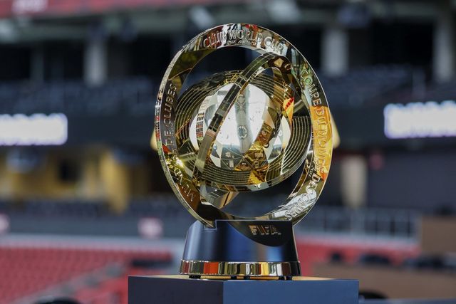 2025 FIFA 클럽월드컵은 전 세계인의 축제를 표방했다. 그러나 개최국인 미국은 최근 이민정책의 강화로 일부 팬들의 입국을 막았다. 내년 6월에 열릴 2026북중미월드컵을 향한 우려가 벌써부터 적지 않다. AP뉴시스