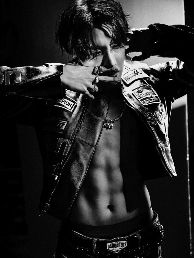 제이홉이 신곡 ‘Killin’ It Girl’로 2년 만에 국내 4개의 음악방송 무대에 올라, 각각 새로운 스타일링과 퍼포먼스를 선보인다. 사진제공 | 빅히트 엔터테인먼트