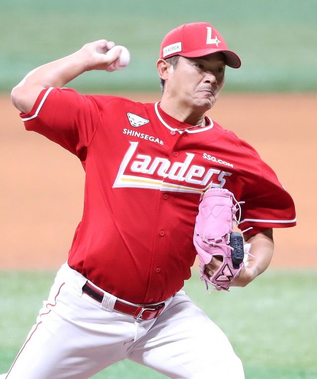 SSG 노경은은 17일 고척 키움전에서 KBO리그 30번째 600경기 출전 기록을 달성했다. 그는 이를 발판삼아 700경기 출전에도 도전장을 던졌다. 사진제공｜SSG 랜더스