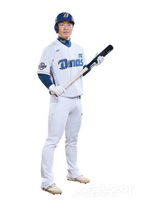 NC 다이노스 외야수 고승완이 18일 잠실 LG전에서 1군 데뷔 첫 타석에 들어서 안타, 득점을 모두 기록했다. 사진제공｜NC 다이노스