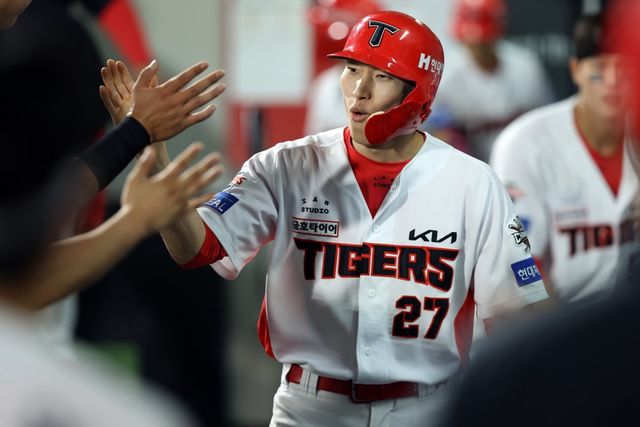 KIA 김호령은 이범호 KIA 감독의 조언에 힘입어 타격 발전을 이뤄냈다. 부상자가 많은 KIA 타선에 활력을 불어넣고 있다. 사진제공｜KIA 타이거즈