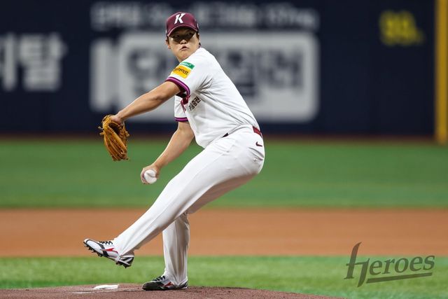 키움 박주성은 19일 고척 SSG전에서 생애 첫 선발등판해 5이닝 1실점에도 승리투수가 되지 못했지만, 이날 호투로 기대감을 불러왔다. 사진제공｜키움 히어로즈