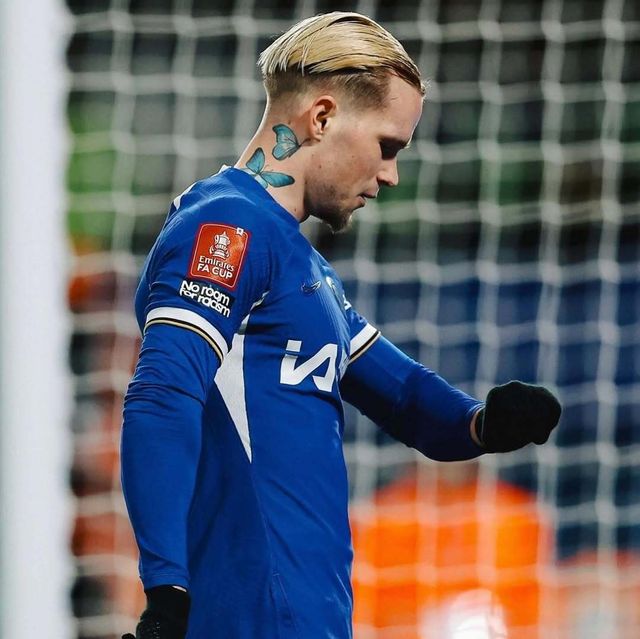 FA는 지난해&nbsp;12월&nbsp;첼시의 미하일로 무드리크가 금지약물인 ‘멜도늄(Meldonium)’에 양성 반응을 보였다며 규정 3조 및 4조에 의거해 공식적으로 반도핑 위반 혐의를 부과했다.&nbsp;양성 반응은 지난해 11월&nbsp;우크라이나 대표팀 소집 당시&nbsp;알바니아와 조지아에서 복용된 샘플에서 확인됐다. 사진출처｜미하일로 무드리크 인스타그램