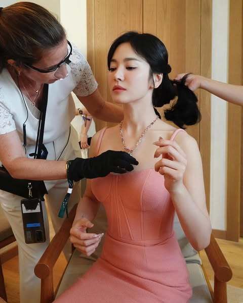 송혜교 소셜 캡처