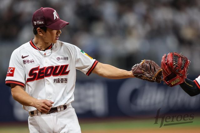 키움은 주승우(왼쪽)를 전문 마무리 투수로만 활용하려 한다. 그는 팀 사정상 셋업맨과 마무리투수를 오갔다. 사진제공｜키움 히어로즈