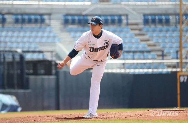 NC 김휘건은 19일 오른쪽 팔꿈치 뼛조각 제거 및 관절성형술을 진행했다. 다음 시즌 복귀를 목표로 21일 재활군에 합류한다. 사진제공｜NC 다이노스