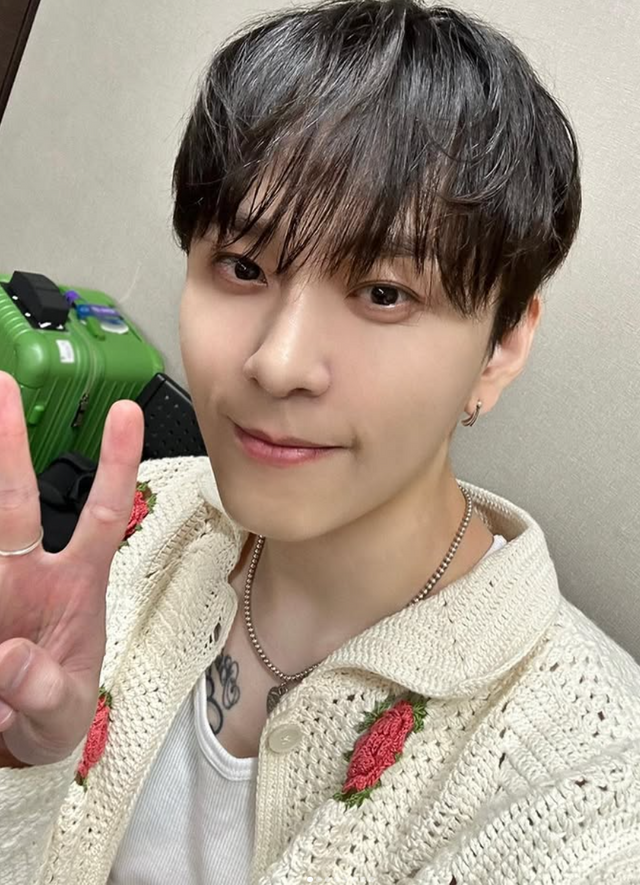 최근 용준형이 개인 SNS를 통해 전 소속사로부터 겪은 부당한 처우를 폭로했다. 공교롭게도 해당 소속사는 최근 주학년과 갈등을 빚고 있는 원헌드레드의 자회사다. 사진 | 용준형 인스타그램