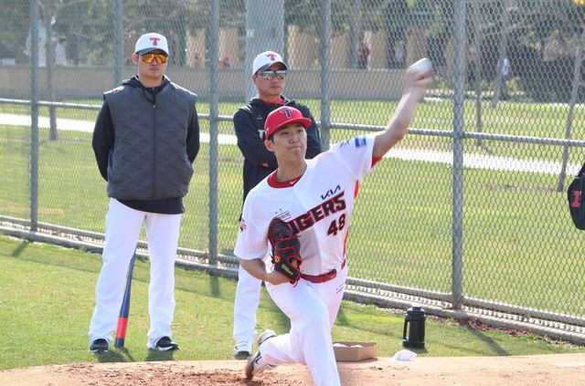 KIA 이의리는 22일 함평 두산과 퓨처스(2군)리그에서 선발등판해 2이닝 1실점(무자책점)을 기록해 실전 감각을 끌어올렸다. 사진제공｜KIA 타이거즈