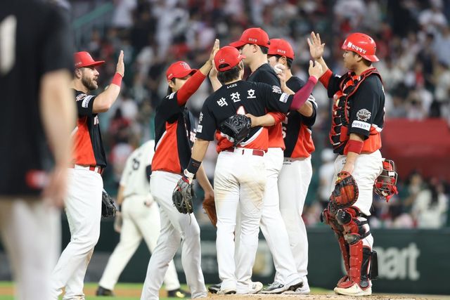 KIA는 6월 간절한 마음을 앞세운 함평 호랑이들의 활약상을 앞세워 상승곡선을 그리고 있다. 사진제공｜KIA 타이거즈